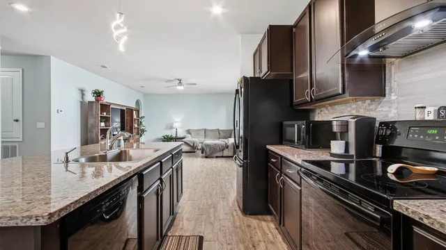 $399,000 | 426 Fanny Ann Way, Freeport, FL 32439