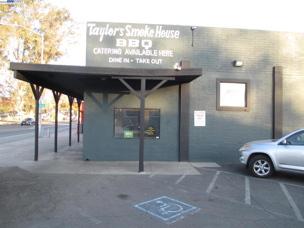 421 Maze Boulevard Modesto, CA 95351 - Photo 16 of 30 a view of a car garage