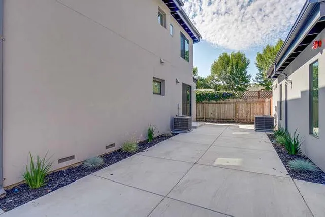 $3,880,000 | 534-536 North Whisman Road, Mountain View, CA 94043