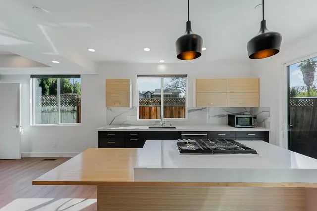 $3,880,000 | 534-536 North Whisman Road, Mountain View, CA 94043