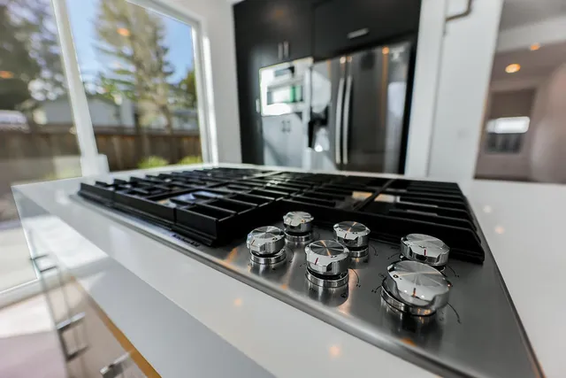 $3,880,000 | 534-536 North Whisman Road, Mountain View, CA 94043