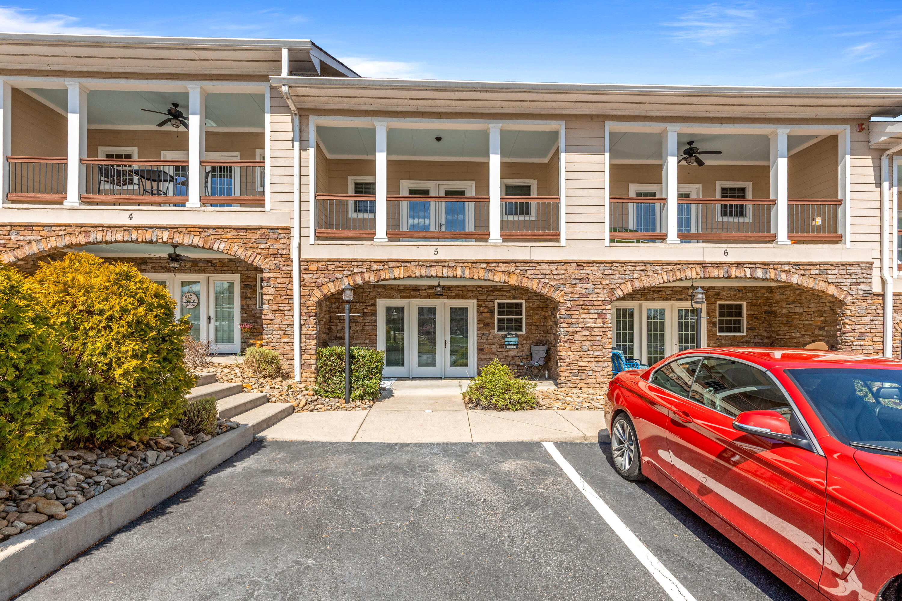 1235 New Lake Road, Unit 5 Spring City, TN 37381 - Photo 3 of 60 NewLake5-41