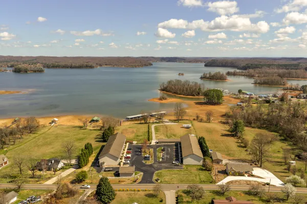 $400,000 | 1235 New Lake Road, Unit 5, Spring City, TN 37381