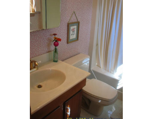 3 Thistle Road Saugus, MA 01906 - Photo 11 of 17 Gallery Image 11