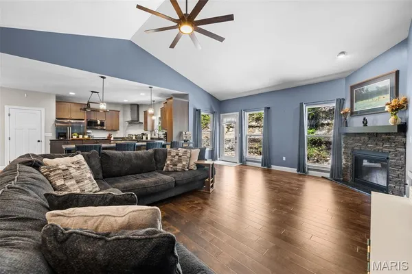 $484,900 | 7 Seclusion Woods, Festus, MO 63028