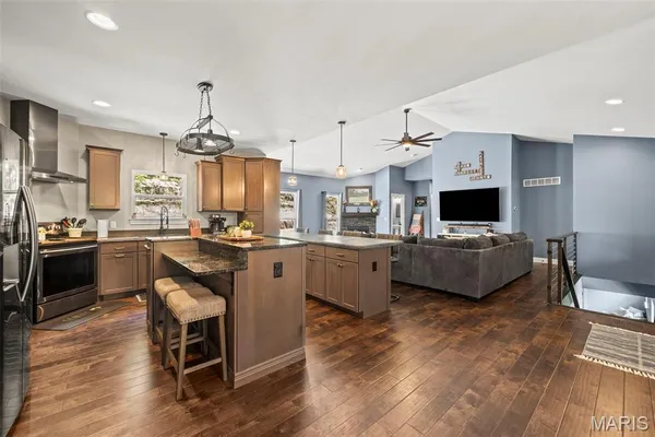 $484,900 | 7 Seclusion Woods, Festus, MO 63028