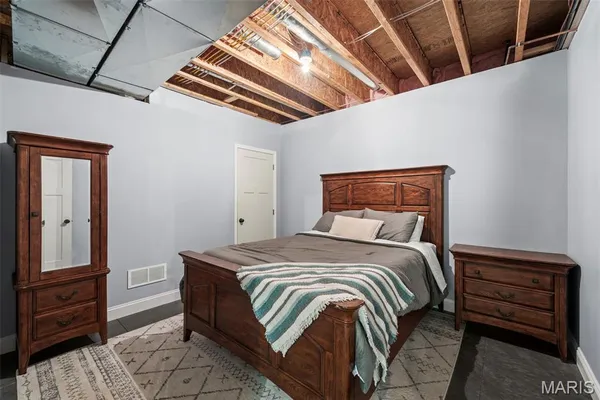 $484,900 | 7 Seclusion Woods, Festus, MO 63028