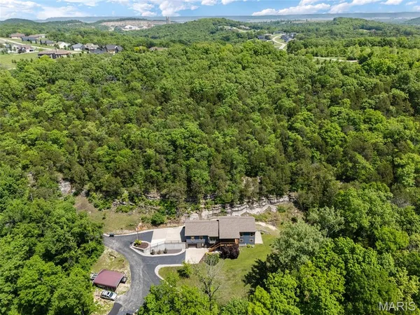$484,900 | 7 Seclusion Woods, Festus, MO 63028