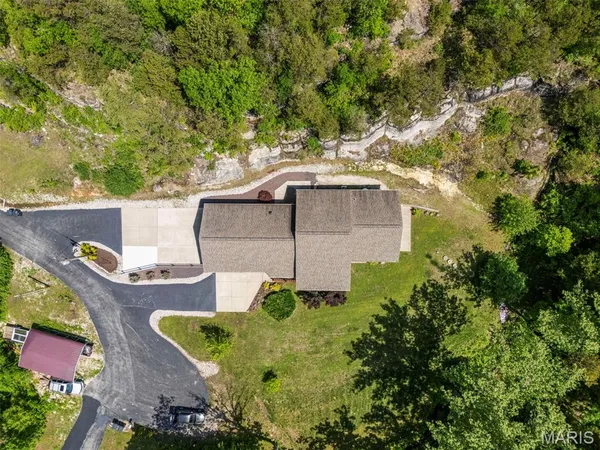 $484,900 | 7 Seclusion Woods, Festus, MO 63028