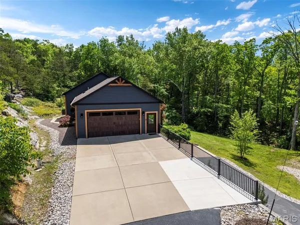 $484,900 | 7 Seclusion Woods, Festus, MO 63028