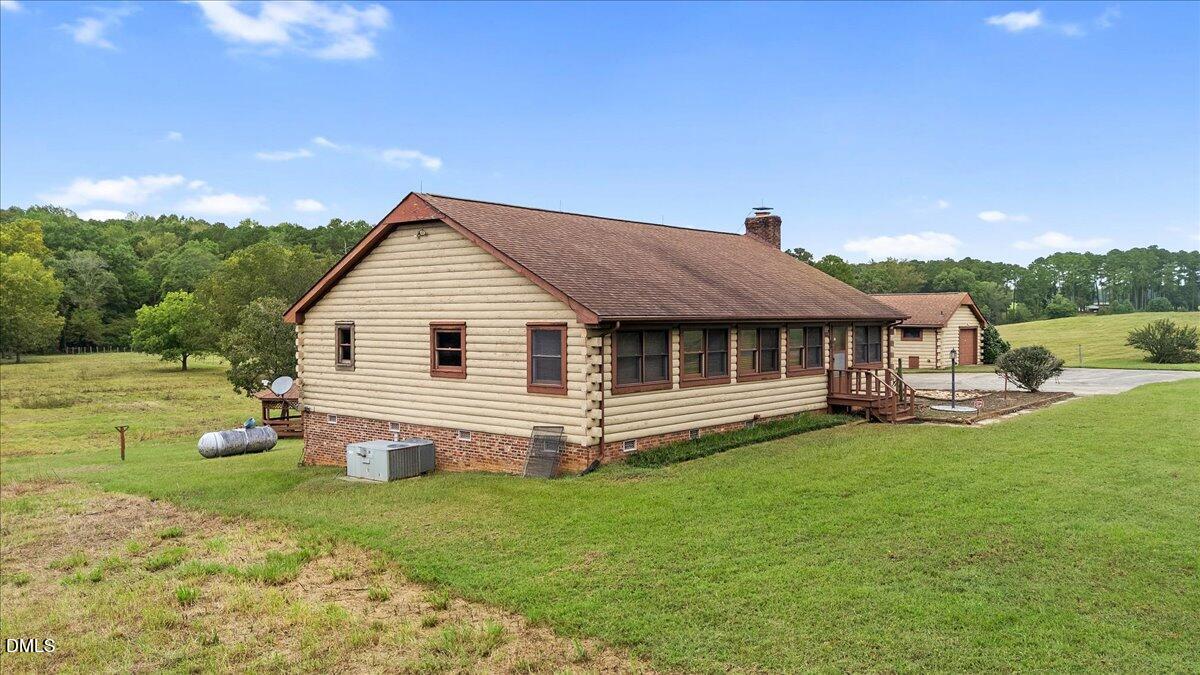 433 Steel Bridge Road Clayton, NC 27520 - Photo 6 of 37 06-Finished 433 Steel Bridge Rd (6 of 35