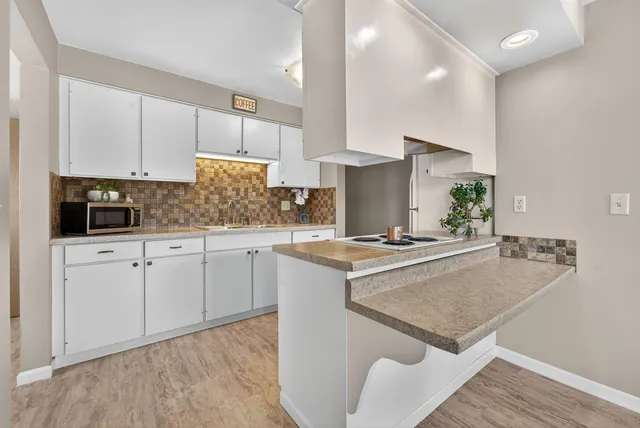 $269,900 | 2201 North Elinor Street, Appleton, WI 54914