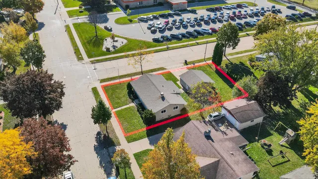 $269,900 | 2201 North Elinor Street, Appleton, WI 54914