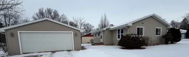 $269,900 | 2201 North Elinor Street, Appleton, WI 54914