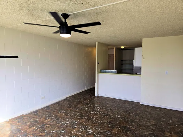 $2,000 | 111 Kahului Beach Road, Unit D102, Kahului, HI 96732