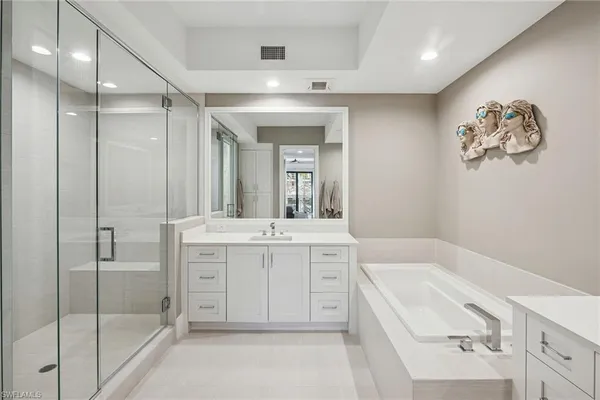 $9,500 | 1135 3rd Avenue South, Unit 119, Naples, FL 34102