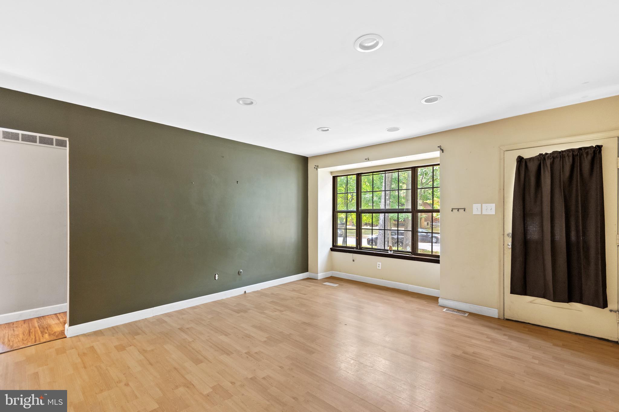 277 Peppermill Road West Berlin, NJ 08091 - Photo 4 of 28 Gallery Image 4