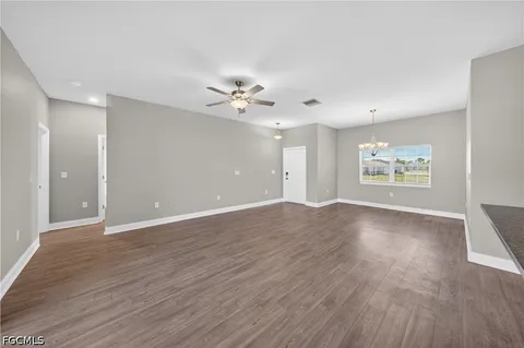 $285,000 | 1001 Northeast 35th Lane, Cape Coral, FL 33909