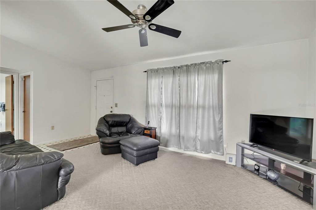 11323 Elgin Boulevard Spring Hill, FL 34608 - Photo 5 of 33