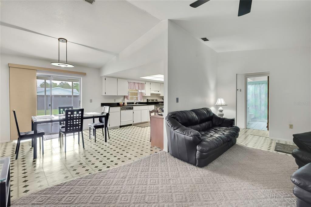 11323 Elgin Boulevard Spring Hill, FL 34608 - Photo 6 of 33