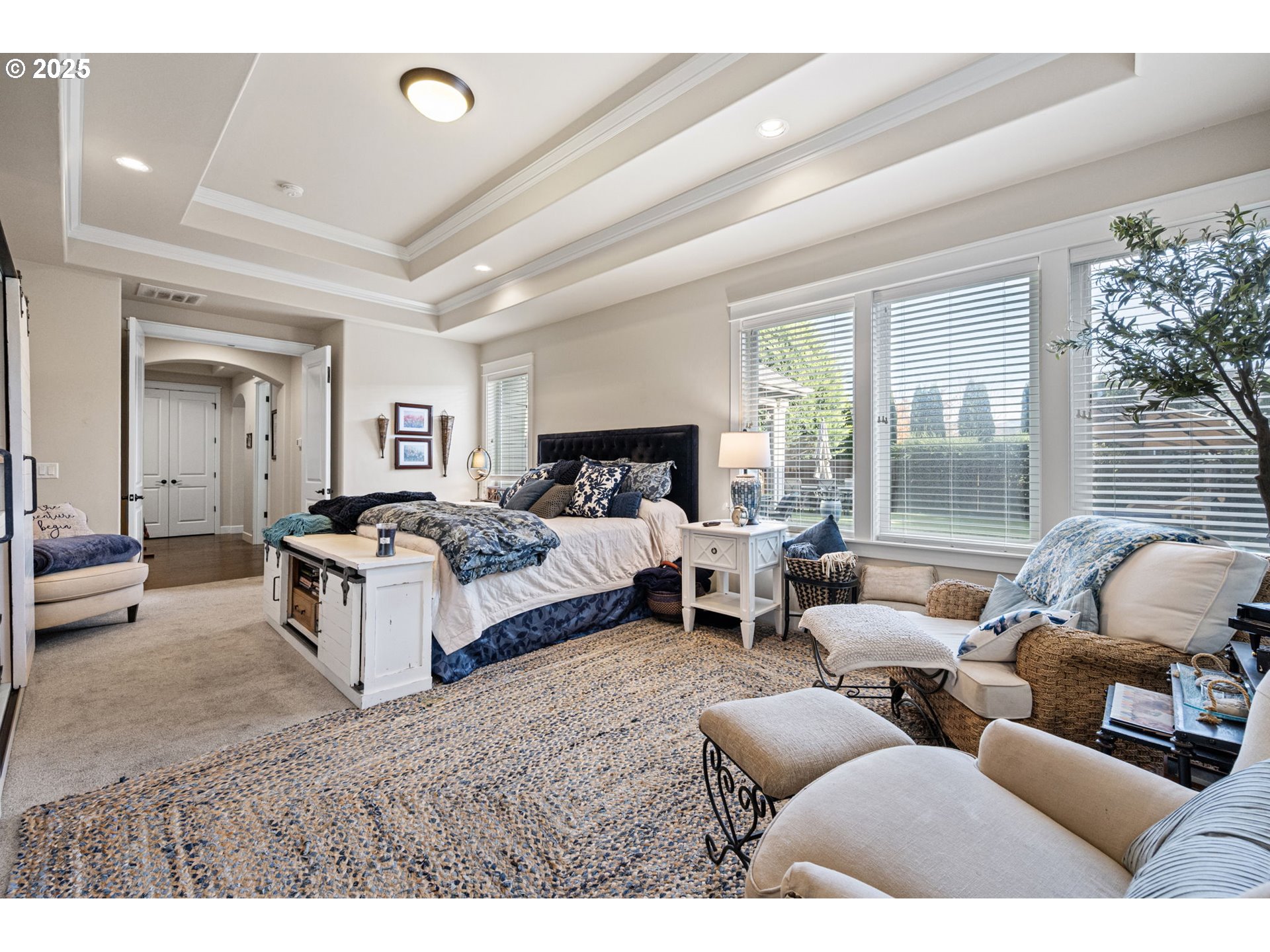 1765 Trevino Road Creswell, OR 97426 - Photo 24 of 26 a living room with furniture and a large window