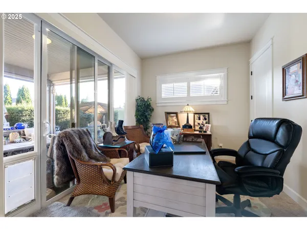 $989,000 | 1765 Trevino Road, Creswell, OR 97426