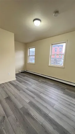 $2,185 | 27 East Main Street, Unit 6, Beacon, NY 12508