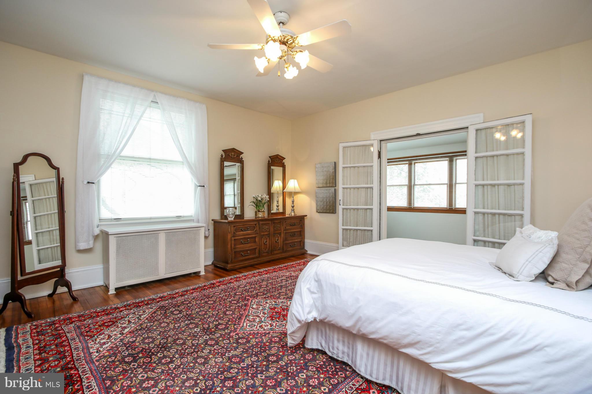 4902 Roland Avenue Baltimore, MD 21210 - Photo 24 of 30 Bedroom (Master)