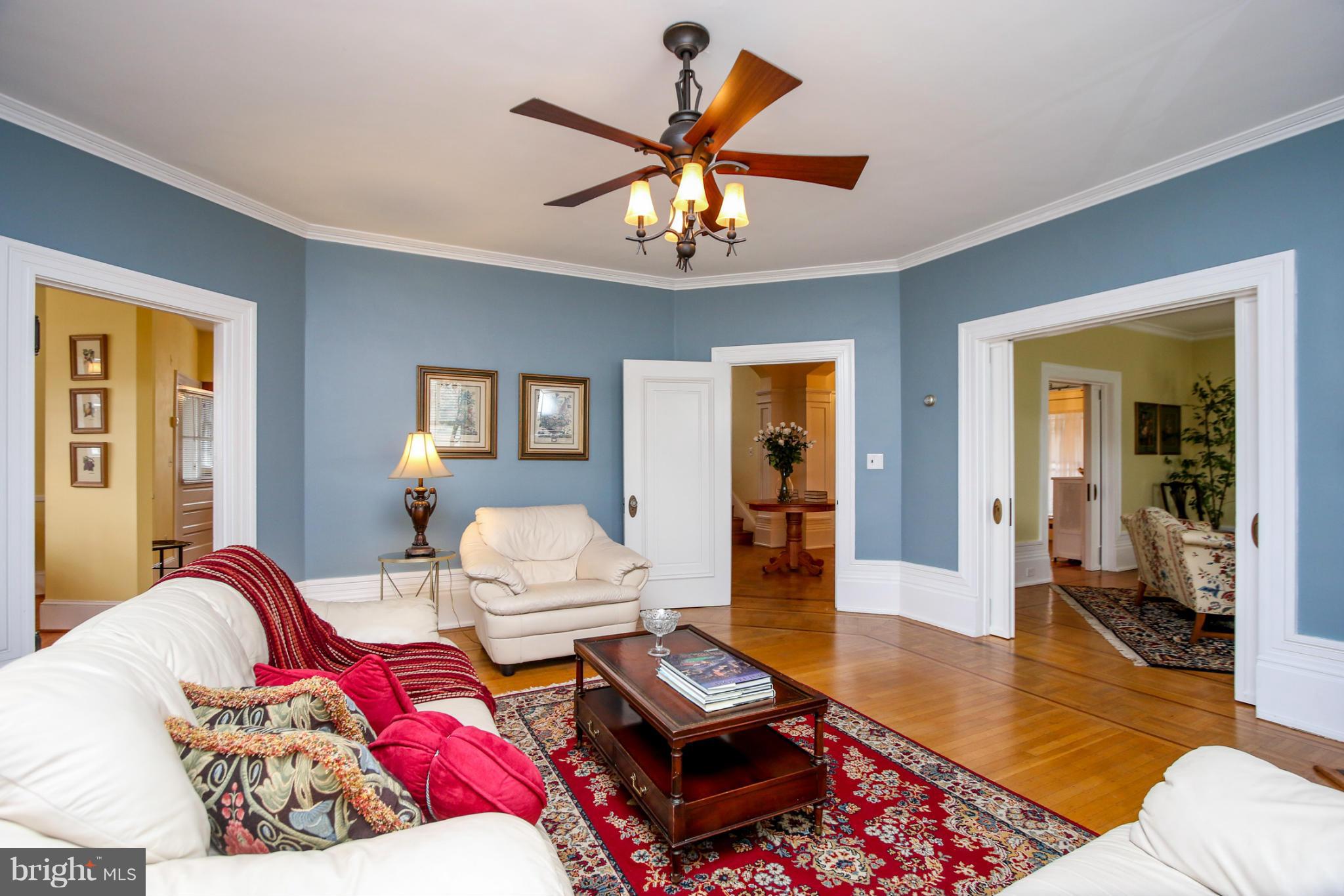 4902 Roland Avenue Baltimore, MD 21210 - Photo 9 of 30 Family Room