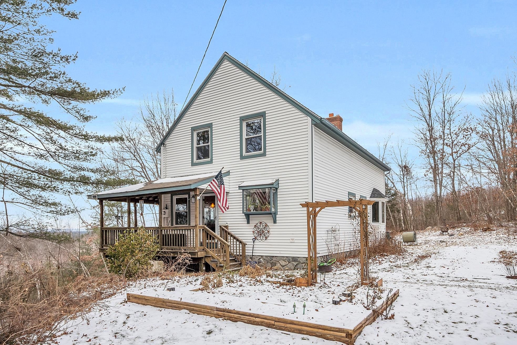 644 Borough Road Pembroke, NH 03275 - Photo 2 of 36