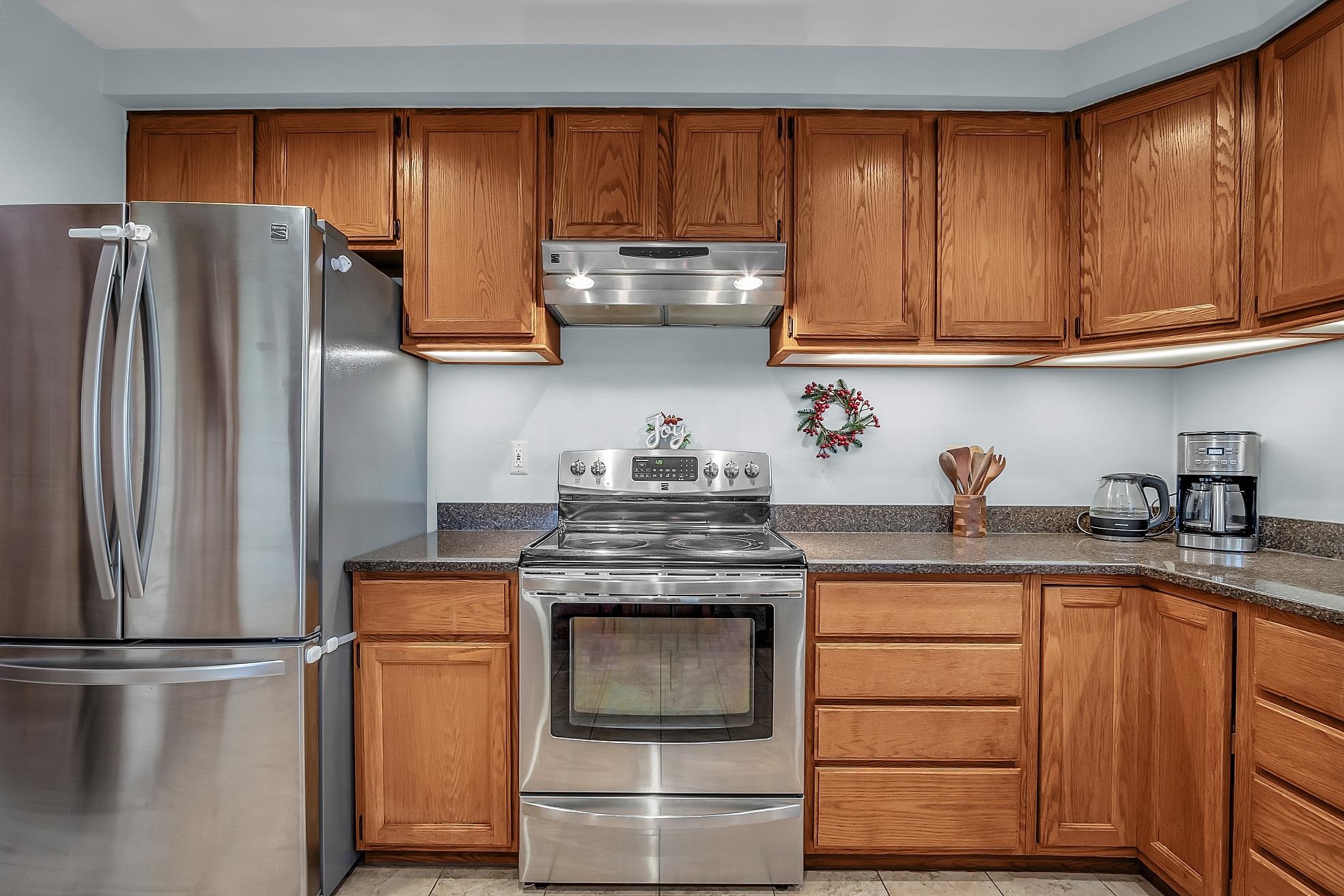 644 Borough Road Pembroke, NH 03275 - Photo 5 of 36