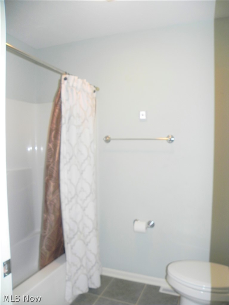 30239 Center Ridge Road, Unit 16 Westlake, OH 44145 - Photo 17 of 23 Bathroom #2 shower / tub area