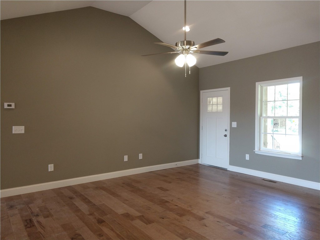7218 Midway Road Pelzer, SC 29669 - Photo 9 of 31