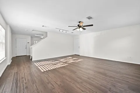 $325,000 | 1400 Geoffs Drive, Austin, TX 78748