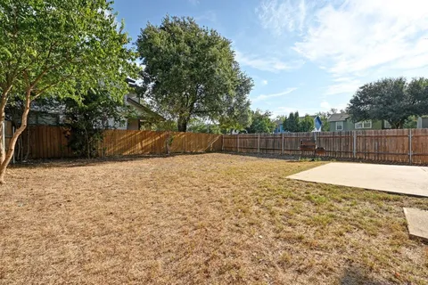 $325,000 | 1400 Geoffs Drive, Austin, TX 78748