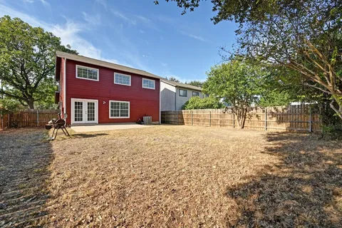 $325,000 | 1400 Geoffs Drive, Austin, TX 78748