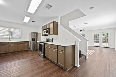 $325,000 | 1400 Geoffs Drive, Austin, TX 78748