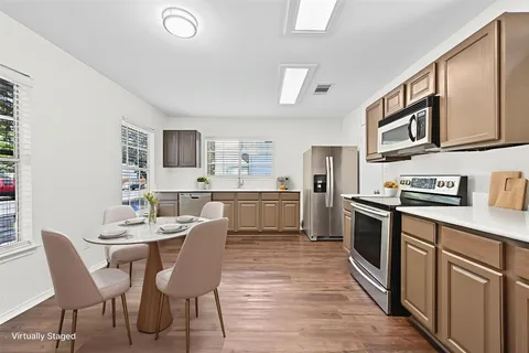 $325,000 | 1400 Geoffs Drive, Austin, TX 78748