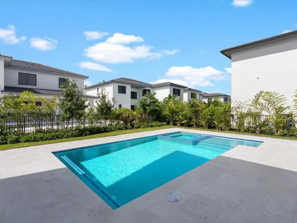 $17,500 | 19602 Northeast 14th Court, Miami, FL 33179