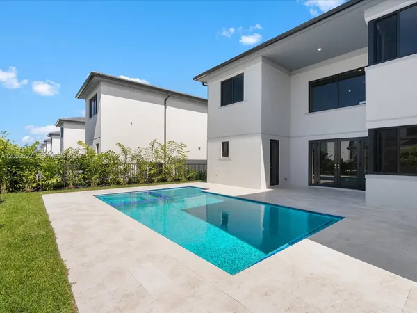 $17,500 | 19602 Northeast 14th Court, Miami, FL 33179