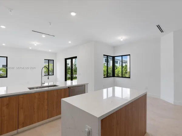 $17,500 | 19602 Northeast 14th Court, Miami, FL 33179