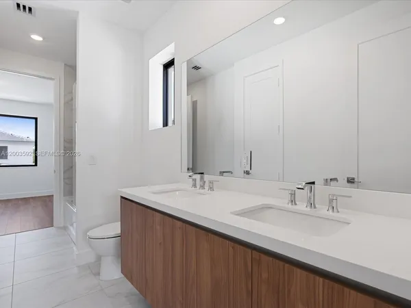 $17,500 | 19602 Northeast 14th Court, Miami, FL 33179