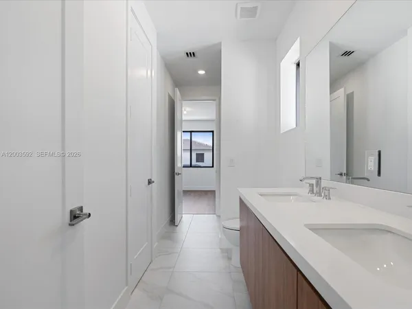 $17,500 | 19602 Northeast 14th Court, Miami, FL 33179