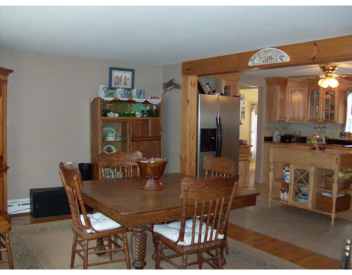 16 County Road Freetown, MA 02717 - Photo 5 of 11