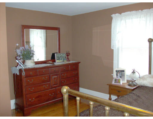 16 County Road Freetown, MA 02717 - Photo 8 of 11