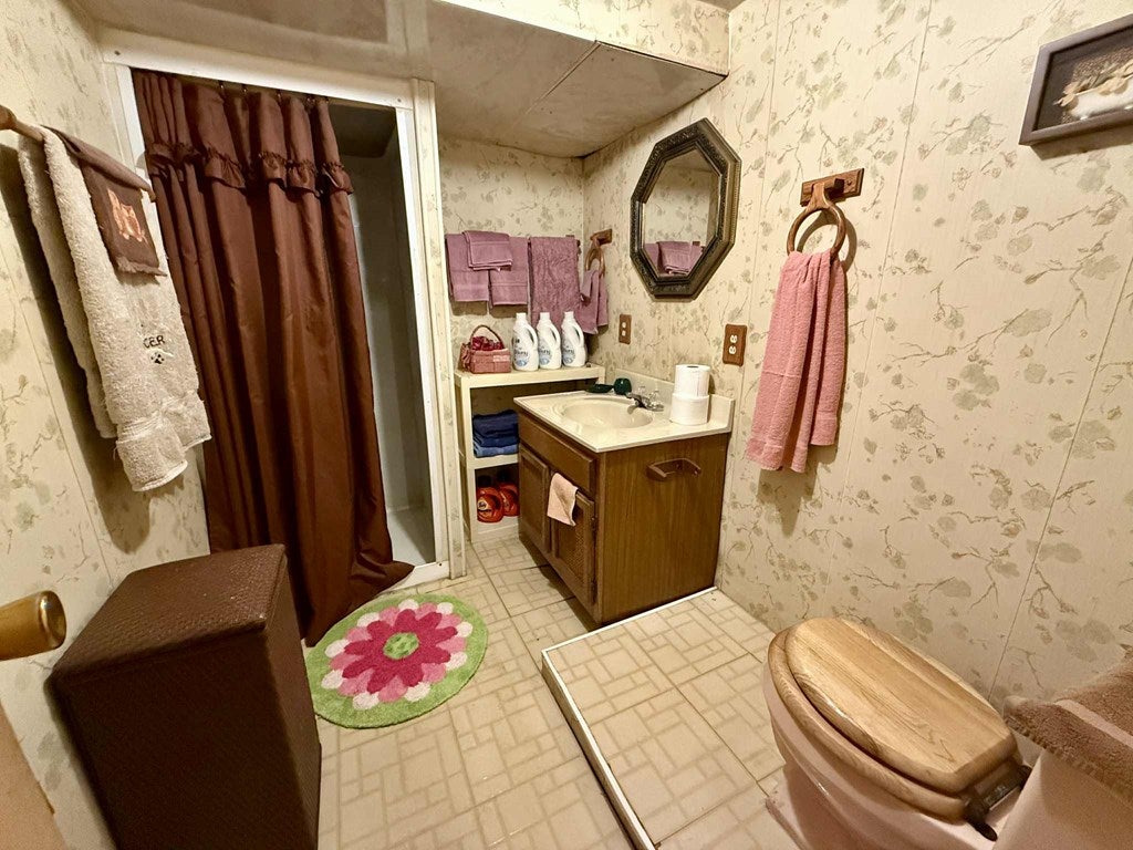 568 Shannons Branch Road Cedar Bluff, VA 24609 - Photo 22 of 30 Gallery Image 22