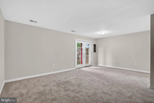 $519,000 | 1160 Lisa Court, Herndon, VA 20170