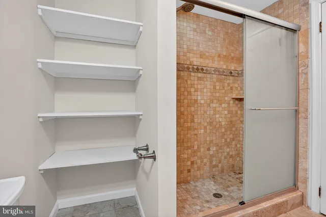 $519,000 | 1160 Lisa Court, Herndon, VA 20170