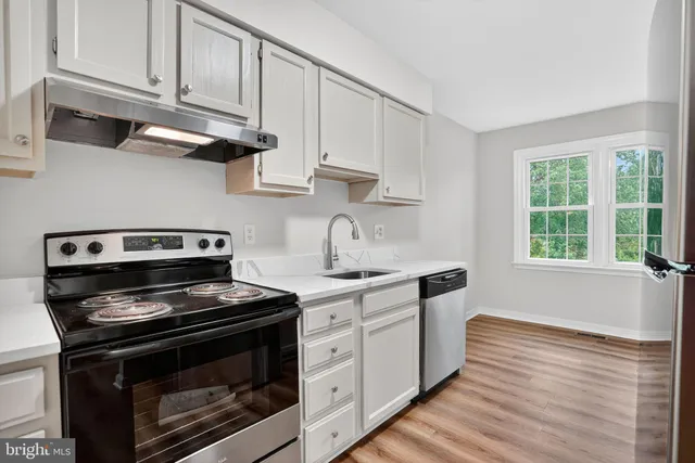 $519,000 | 1160 Lisa Court, Herndon, VA 20170