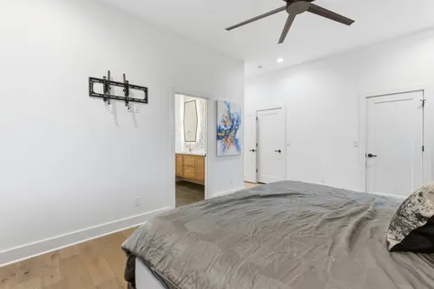 $695,000 | 807 32nd Avenue North, Unit B, Nashville, TN 37209